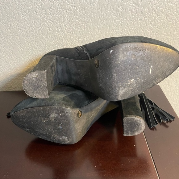 Jessica Simpson Booties - Picture 5 of 6